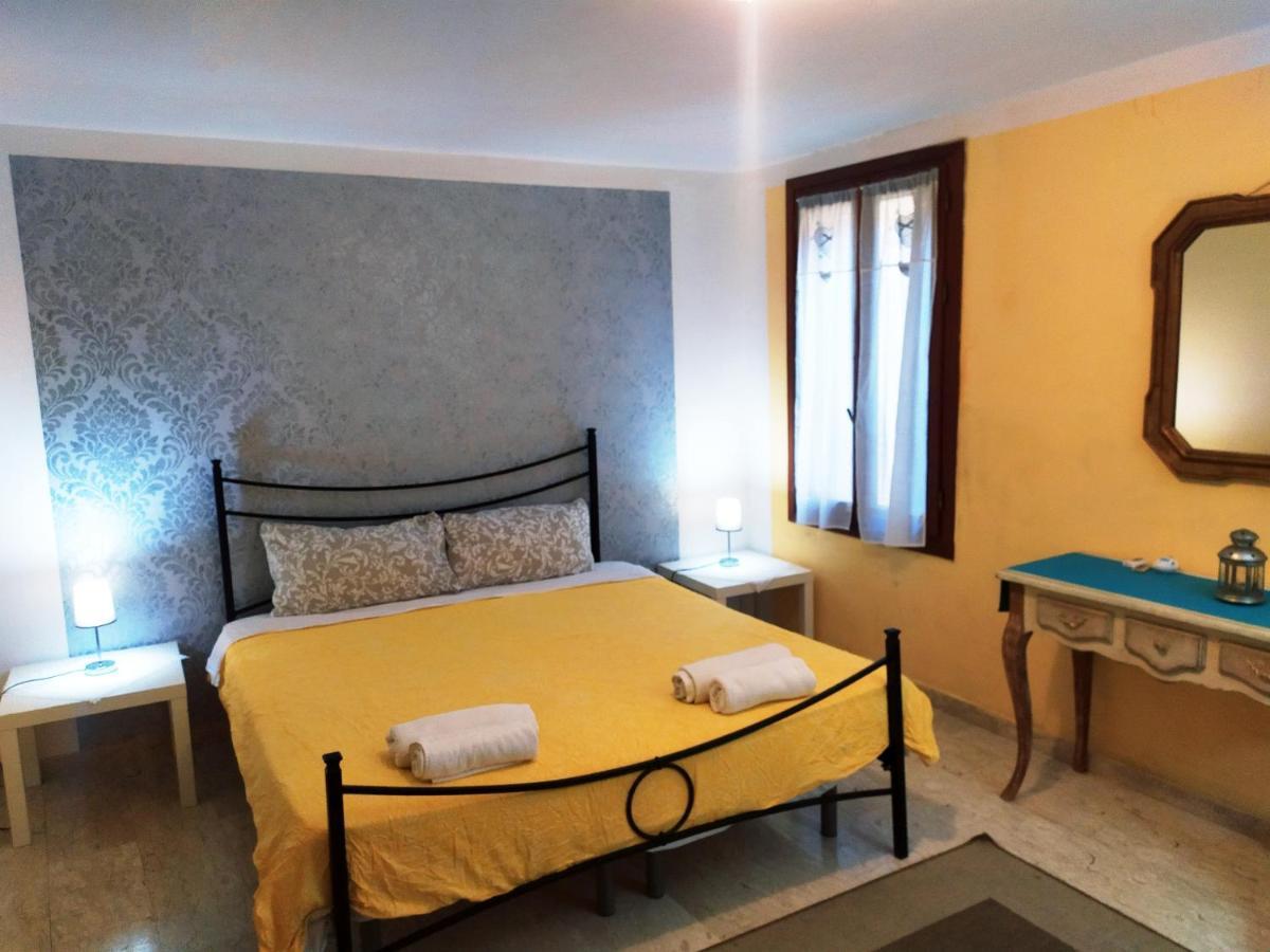 Two Steps From Rialto Bridge Hotel Venice Ngoại thất bức ảnh